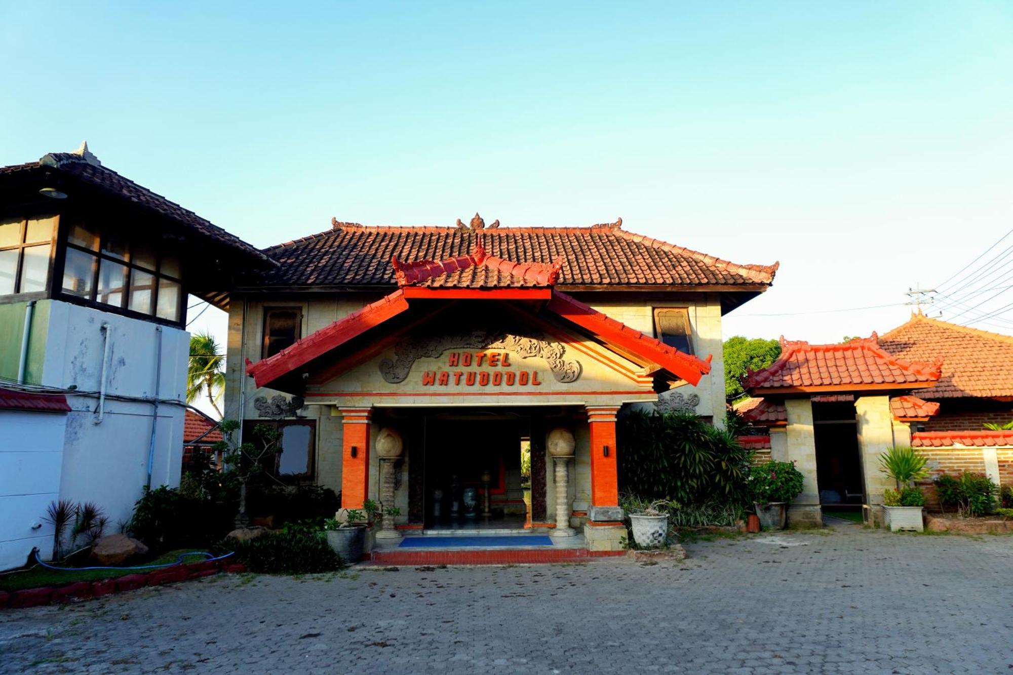 Watu Dodol Hotel & Restaurant Banyuwangi  Exterior photo