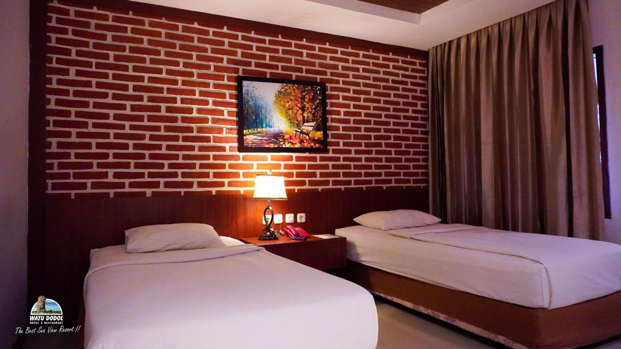 Watu Dodol Hotel & Restaurant Banyuwangi  Exterior photo