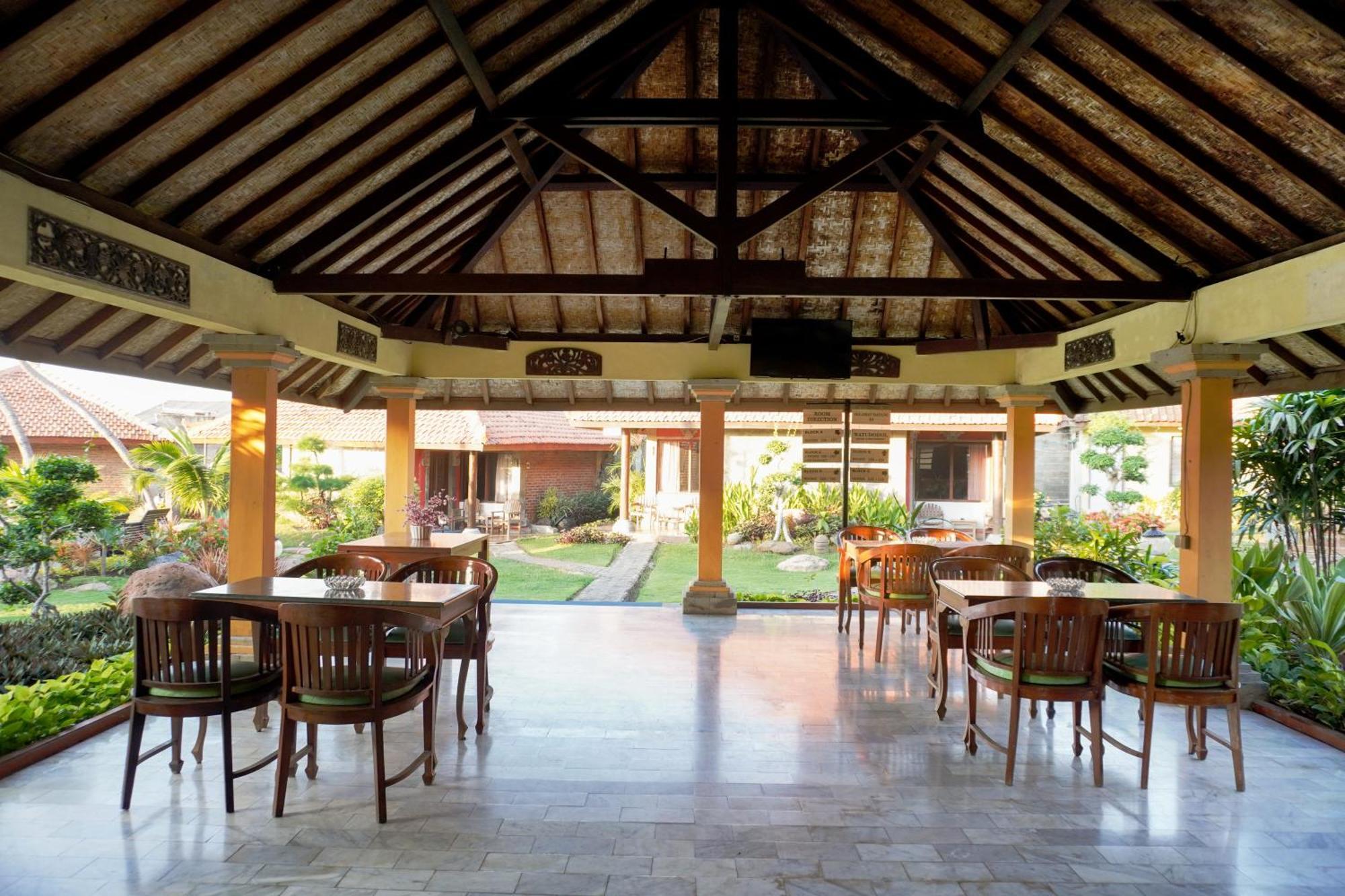 Watu Dodol Hotel & Restaurant Banyuwangi  Exterior photo
