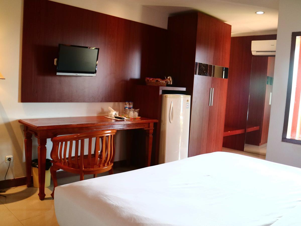 Watu Dodol Hotel & Restaurant Banyuwangi  Exterior photo